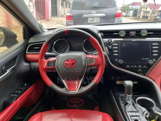 Toyota Camry XSE (2.5L 4cyl 8A) 2019 Silver