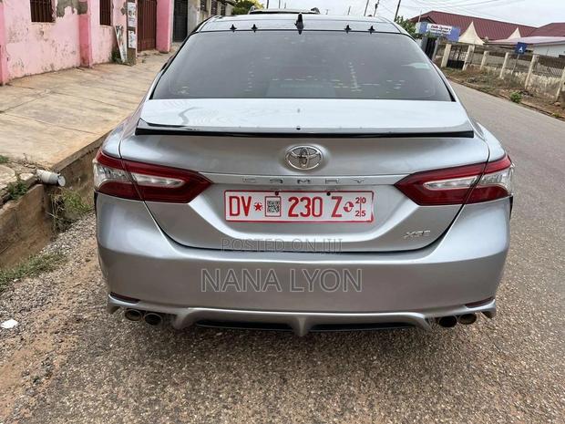 Toyota Camry XSE (2.5L 4cyl 8A) 2019 Silver
