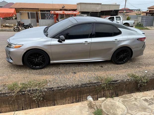 Toyota Camry XSE (2.5L 4cyl 8A) 2019 Silver