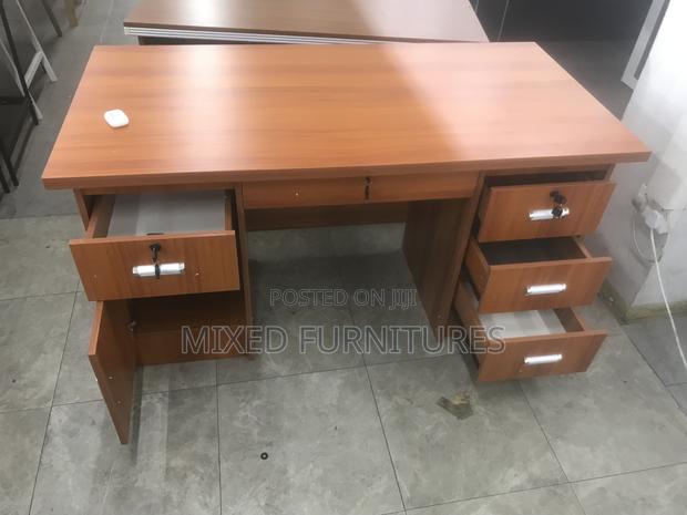 Quality Office Desk/ Office Table ( Available) photo 3