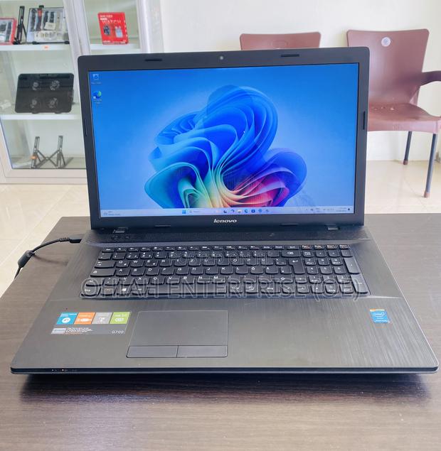 Laptop Lenovo G700 8GB Intel Pentium HDD 256GB