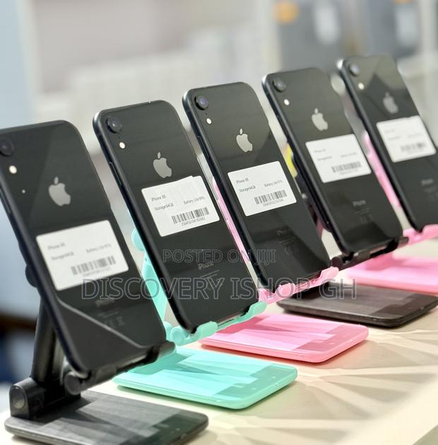 Apple iPhone XR 64 GB Black photo 2