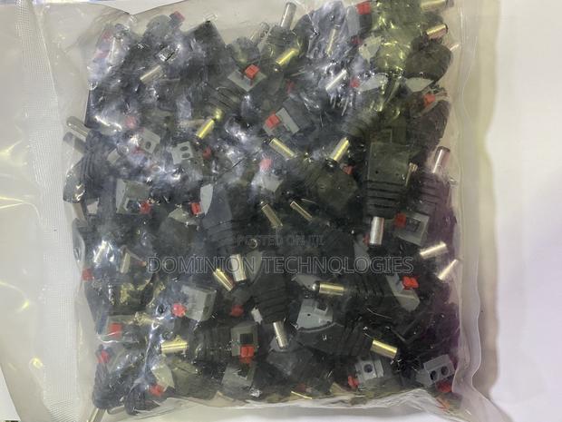 CCTV Male Power Plug / Connector · Photo 2