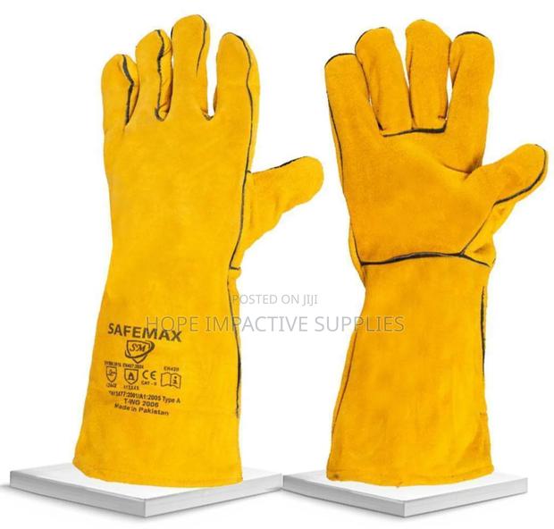 Welding Gloves - Yellow. · Photo 2