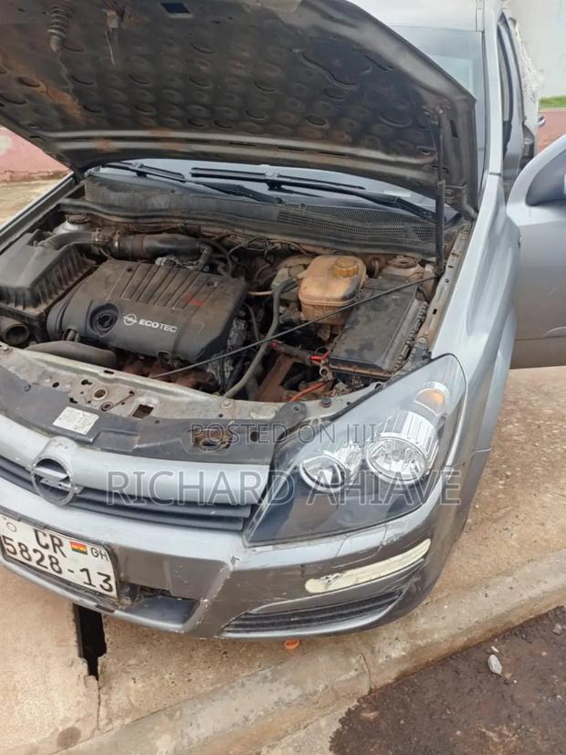 Opel Astra 1.8 Enjoy Twintop 2012 Gray photo 19