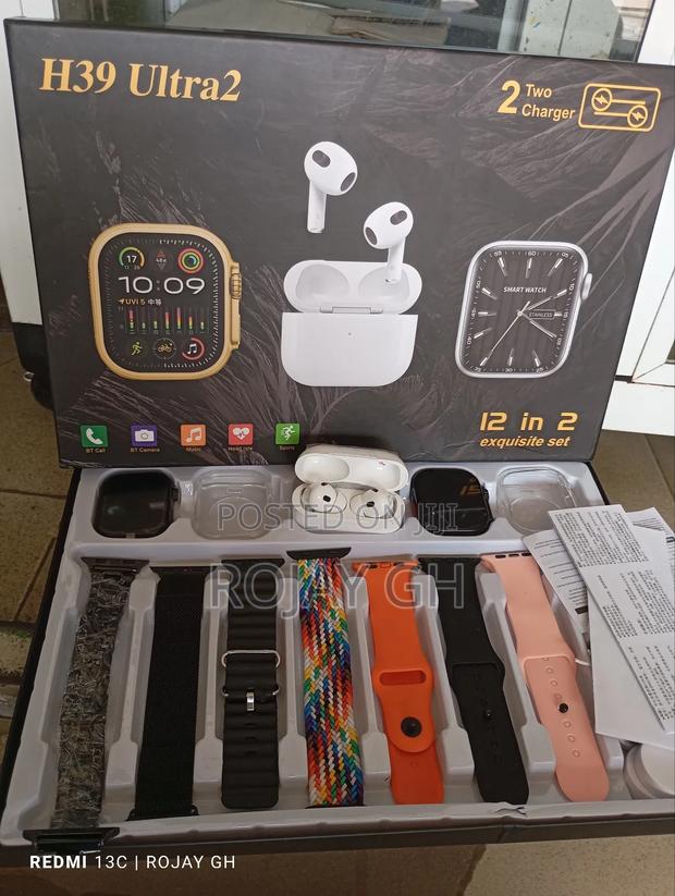H39 Ultra Smart Watches, Airpod and 7 Extra Straps - Black photo 3