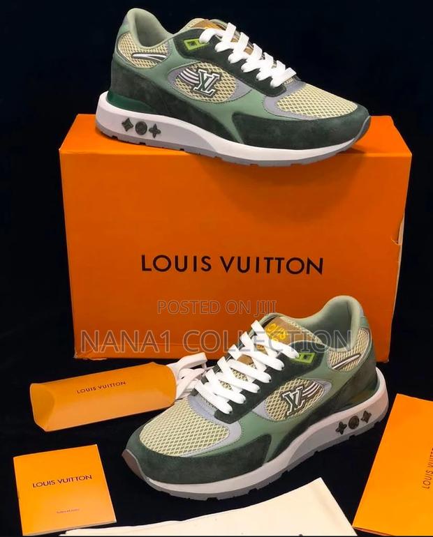 Louis Vuitton Run Away Sneaker · Photo 4