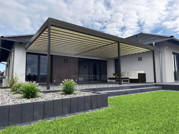 Elegant Steel Pergola · Photo 2