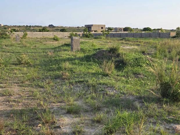 Registered Lands at Prampram Beach Road. Quiet Area! · Photo 3