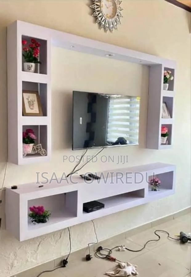 Television Wall Mount Design With Shelves · Photo 2
