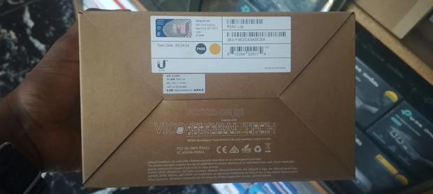 Ubiquiti R5ac-Lite Rocket Ac Lite · Photo 3