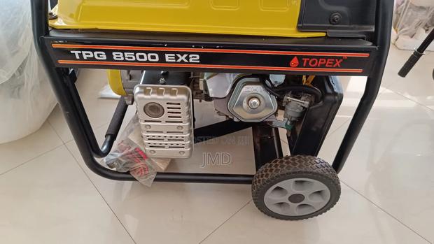 Topex Gasoline 9500 Generator 7 Kva photo 2
