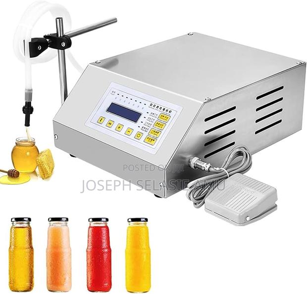 Semi Automatic Liquid Filling Machine · Photo 4