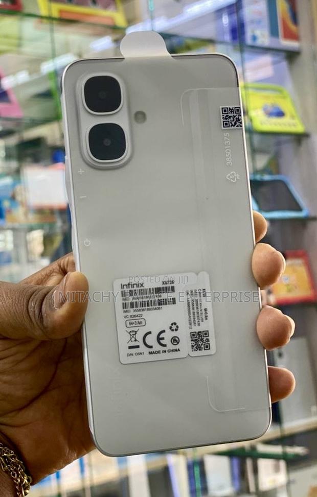 New Infinix Smart 10 128 GB Silver photo 3