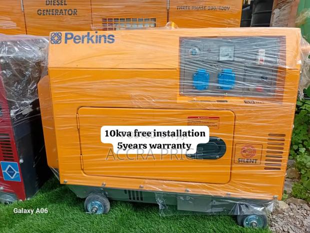 Vega Pulse Perkins 10kva Diesel 13000watts Diesel · Photo 2
