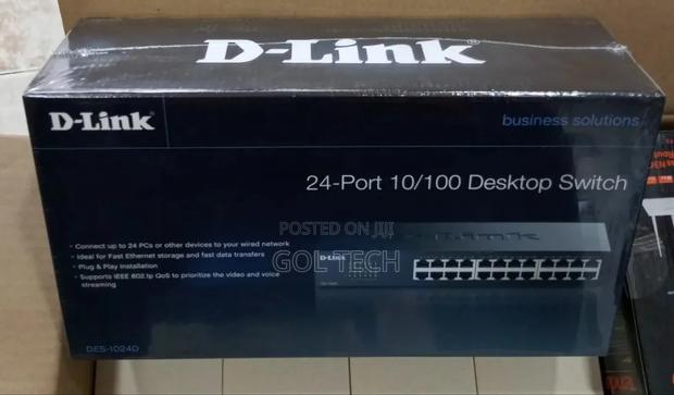 24port D-Link Desktop Switch Rack Mount Des-1024d 10/100 · Photo 3