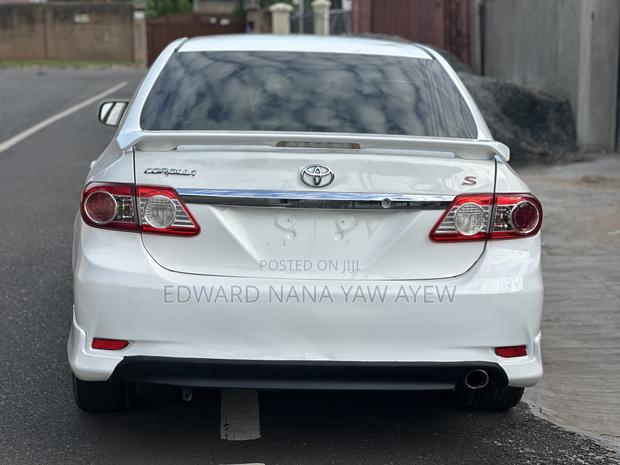 Toyota Corolla S 4dr Sedan (1.8L 4cyl 4A) 2013 White