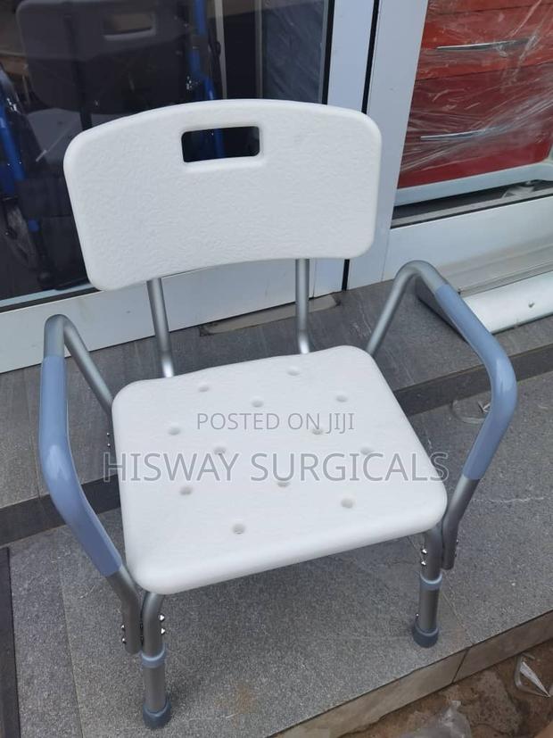 Shower Seat · Photo 2