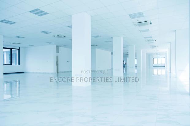 Office Space in Airport Residential · Photo 3