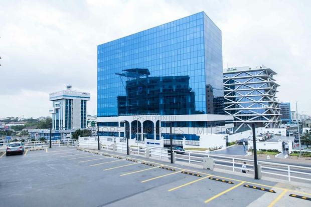 Office Space in Airport Residential · Photo 2