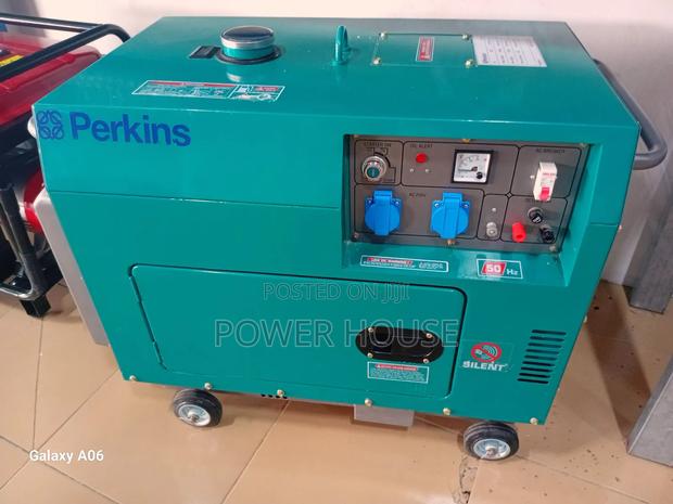 Panel Console Perkins Diesel 10kva Diesel Generator · Photo 2