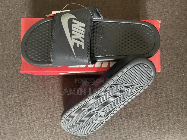 Nike Slides photo 3