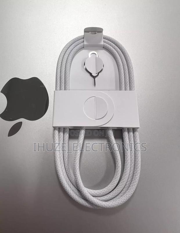 100% Genuine Apple USB-C to USB-C Fast Cable Charger · Photo 4