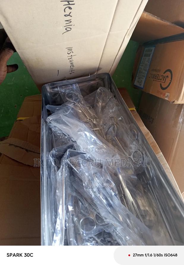Instrument Hernia Set Complete Standard Packing · Photo 2