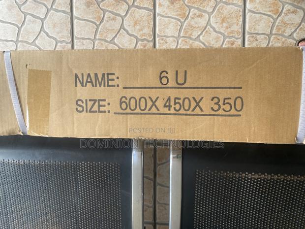 6u Cabinet Wall Mount, 600x450x350 · Photo 2