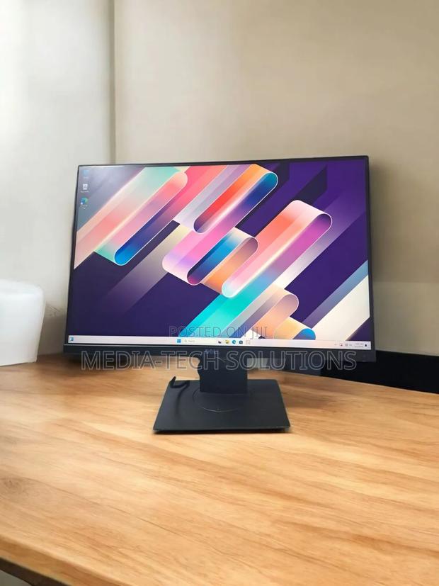 Dell 24inch Edgless Monitor photo 2