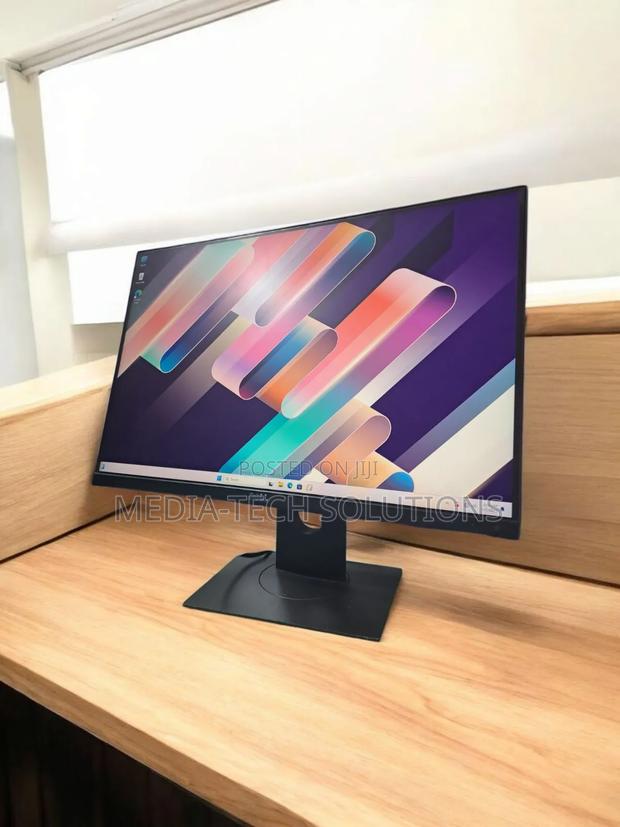 Dell 24inch Edgless Monitor photo 3