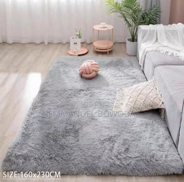High Quality Fluffy Carpet · Photo 2