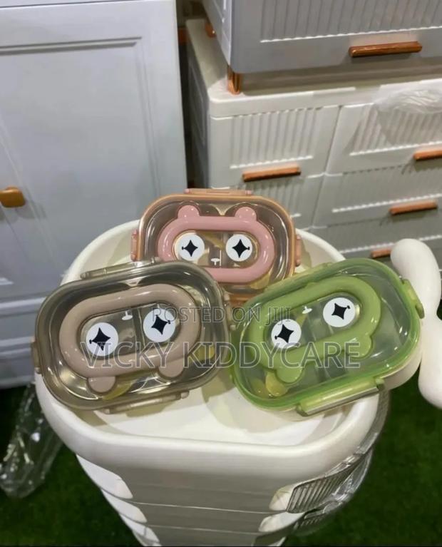 Kids and Teens Lunch Box · Photo 2
