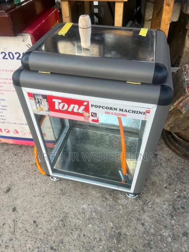 Local Popcorn Machine · Photo 2