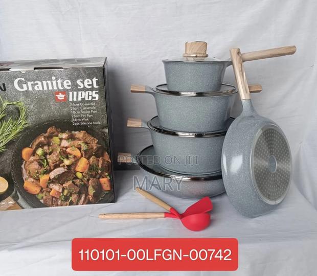 Non Stick Cookware Set · Photo 1