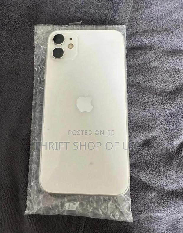 Apple iPhone 11 128 GB White photo 3