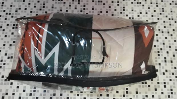 Dan Famous Soft Bed Duvet With 2 Pillow Cases. · Photo 4