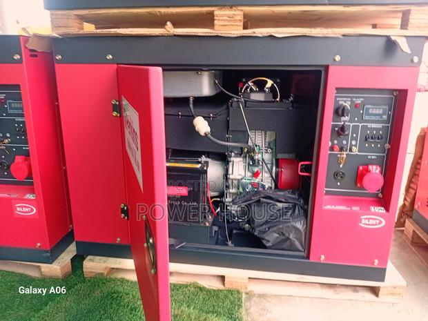 Copper Mythos Amp Perkins 18kw Diesel 18kva Perkins Generato · Photo 2