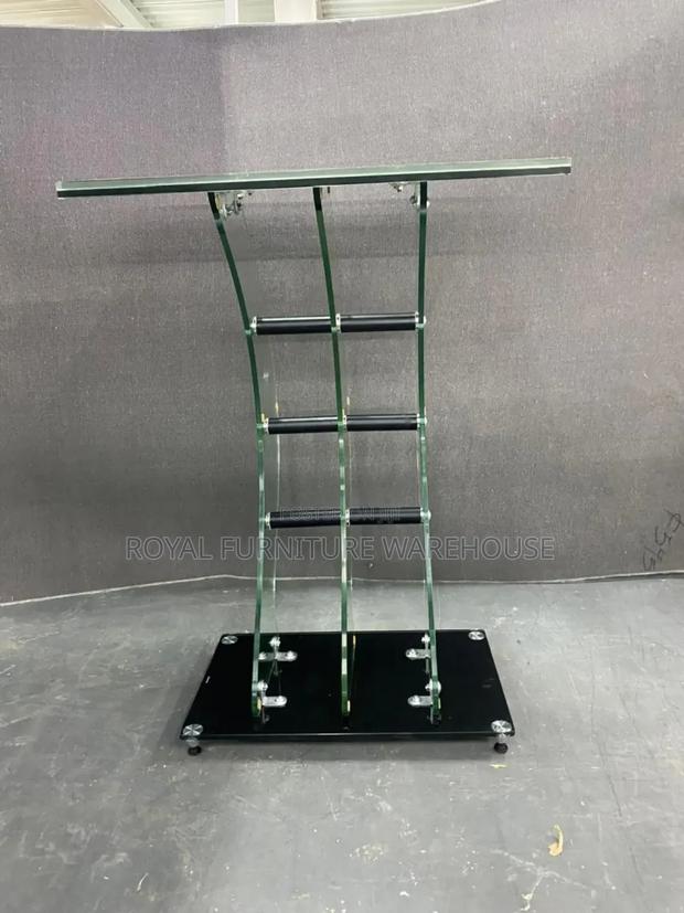 Classic Tempered Glass Preaching Pulpit · Photo 4
