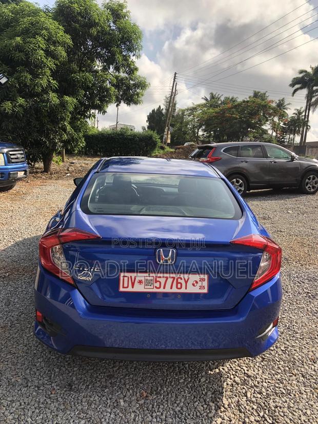 Honda Civic 2017 Blue · Photo 2