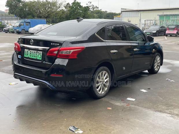 Nissan Sylphy 2019 Black photo 13