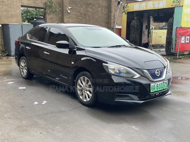 Nissan Sylphy 2019 Black photo 11