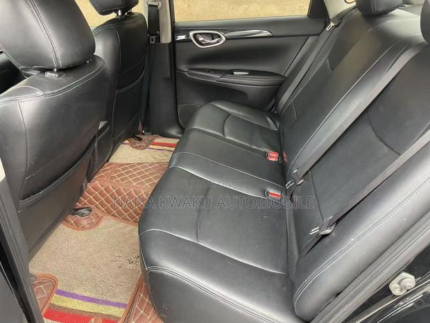 Nissan Sylphy 2019 Black photo 14