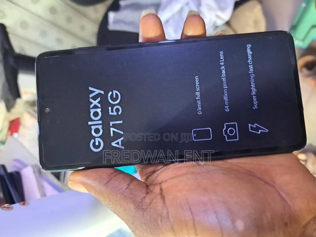 New Samsung Galaxy A71 5G 128 GB Gray photo 2