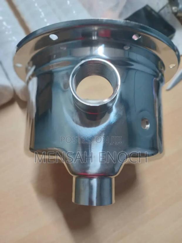 Surface Pump Head · Photo 3