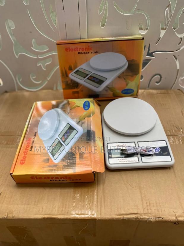High Precision Electric Kitchen Scale to Cook Like a Pro · Photo 2