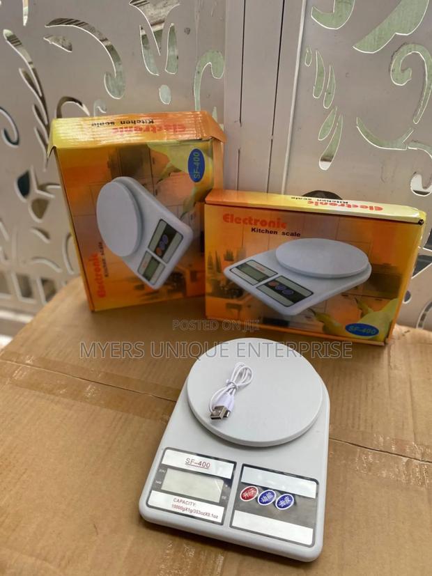 Digital Kitchen Scale With LCD Display · Photo 2