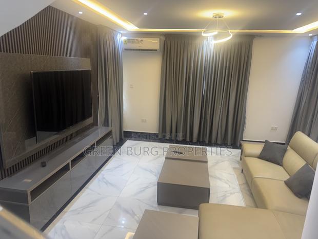 Furnished 4bdrm Townhouse / Terrace in Green, East Legon for rent photo 3