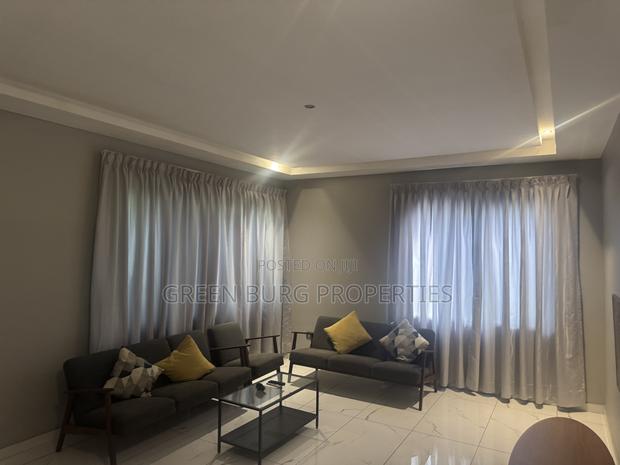 Furnished 5bdrm Townhouse / Terrace in Green, East Legon for rent photo 11