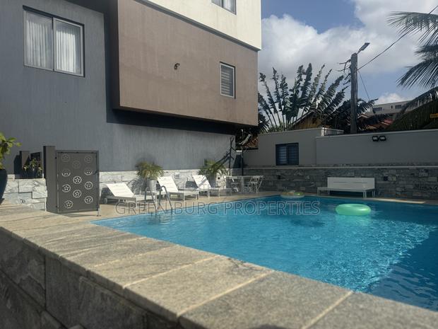Furnished 5bdrm Townhouse / Terrace in Green, East Legon for rent photo 4